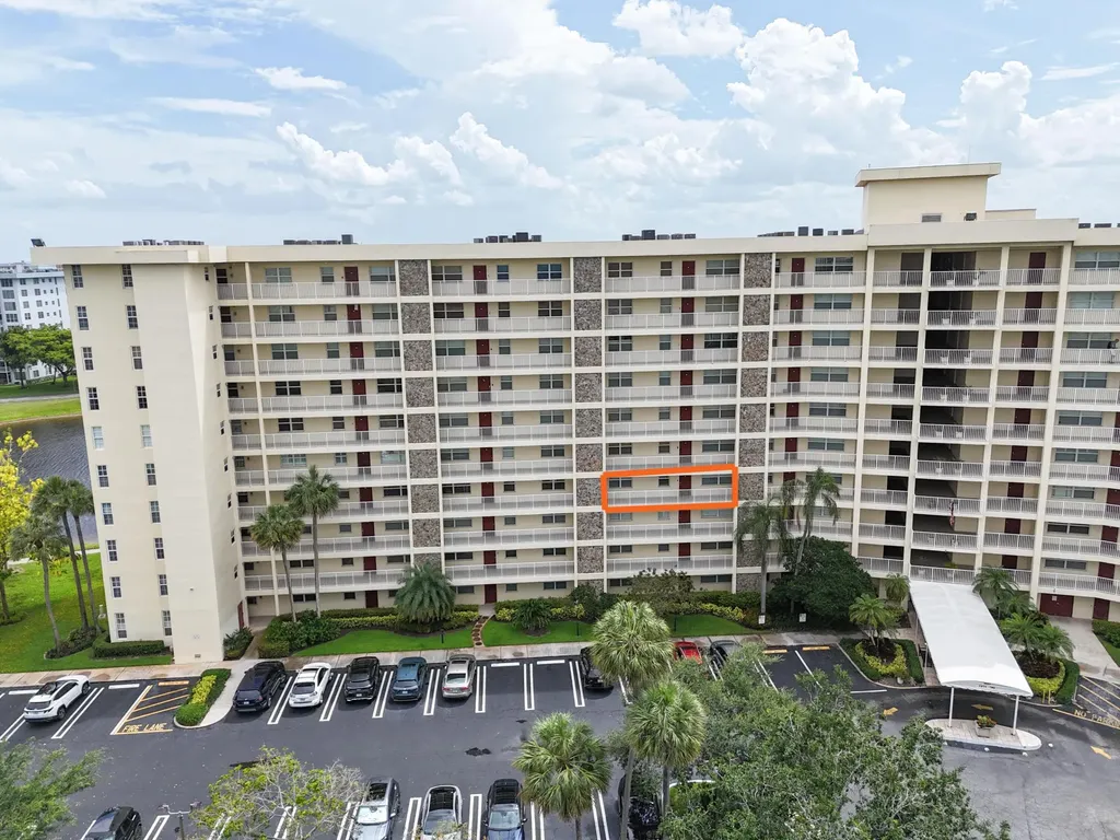 3095 N Course Drive Pompano Beach FL 33069