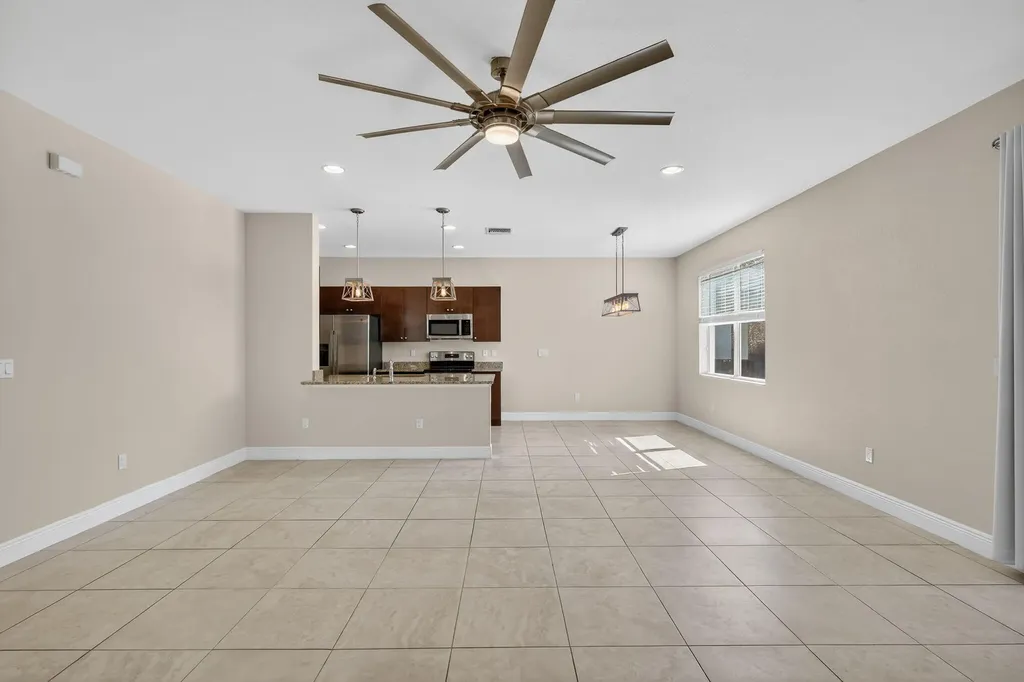 1609 NW Cataluna Circle Port St Lucie FL 34986