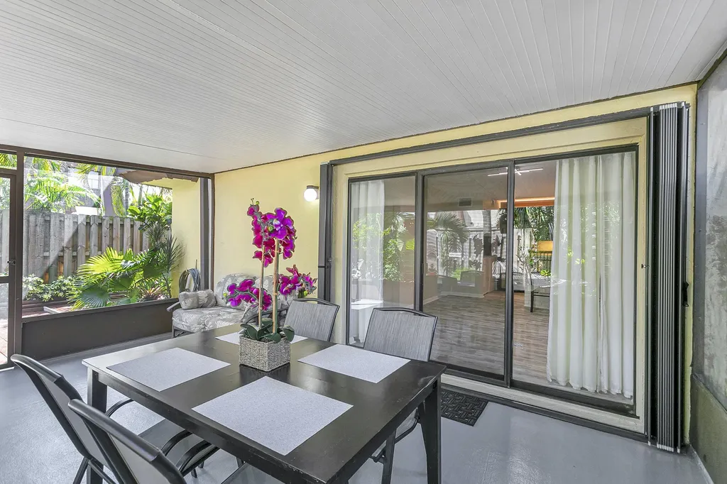 3530 E Gardens East Drive E Palm Beach Gardens FL 33410