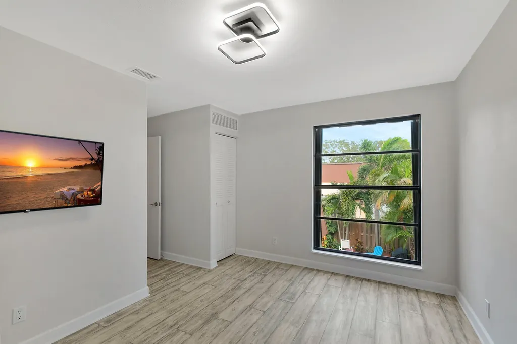 3530 E Gardens East Drive E Palm Beach Gardens FL 33410