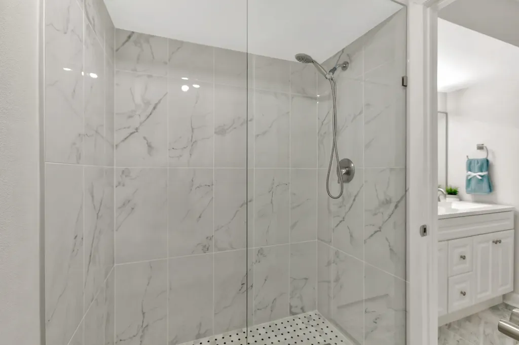 3530 E Gardens East Drive E Palm Beach Gardens FL 33410
