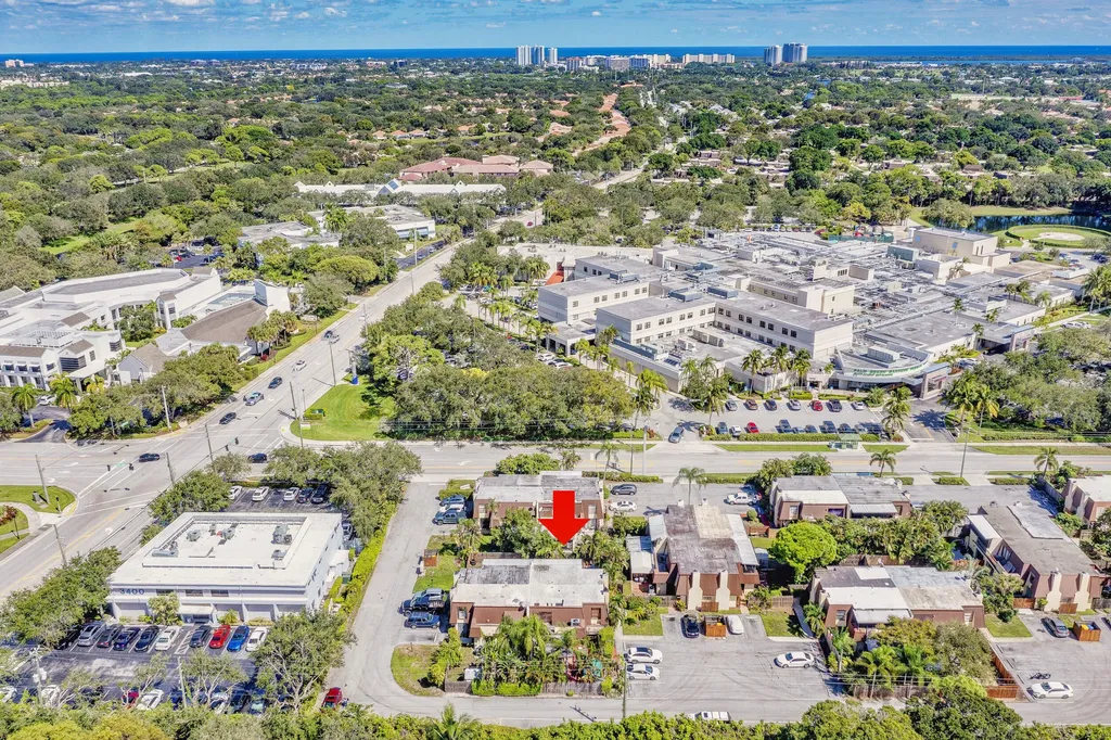 3530 E Gardens East Drive E Palm Beach Gardens FL 33410