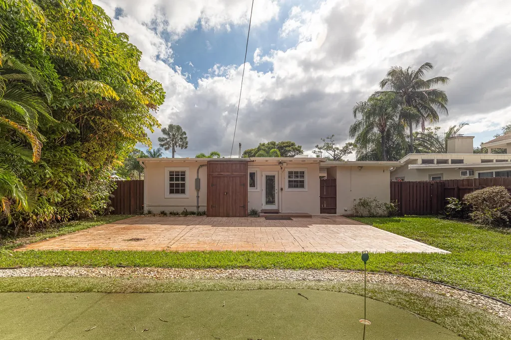 1717 SW 12th Court Fort Lauderdale FL 33312