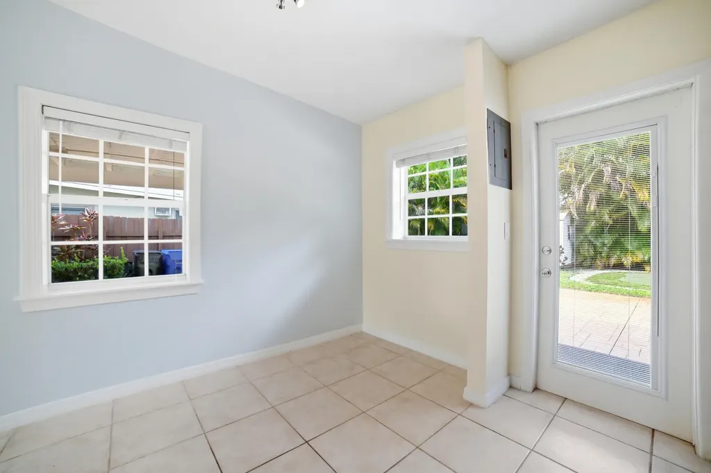 1717 SW 12th Court Fort Lauderdale FL 33312