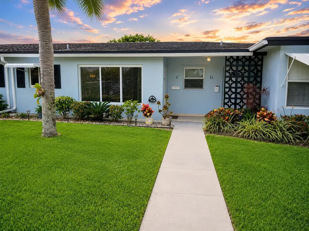 512 High Point Drive Delray Beach FL 33445