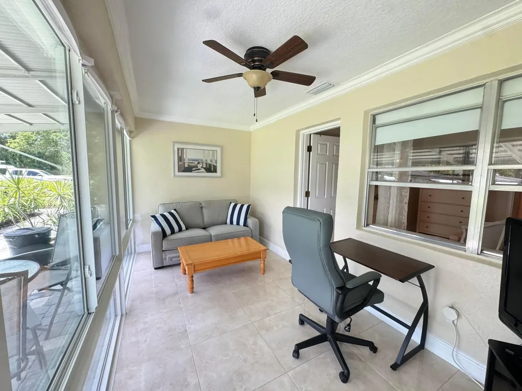512 High Point Drive Delray Beach FL 33445