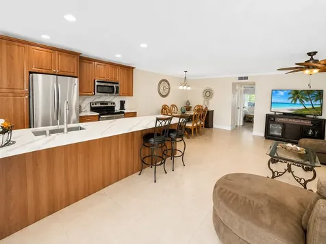 512 High Point Drive Delray Beach FL 33445