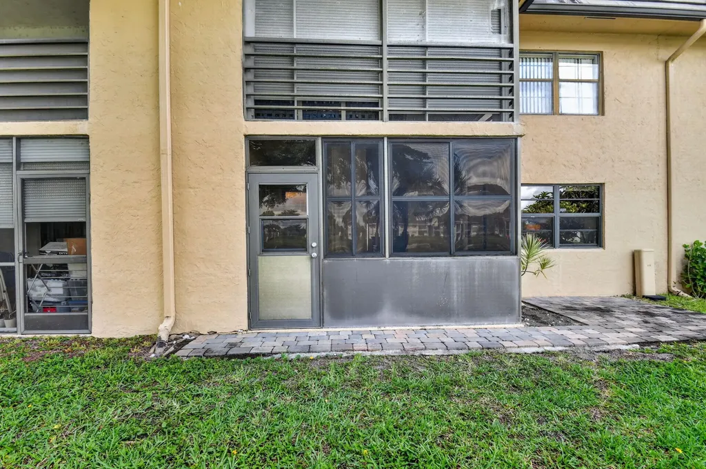 145 Lake Nancy Lane West Palm Beach FL 33411