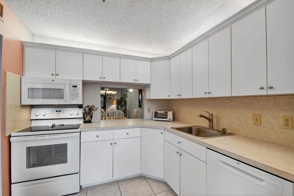 145 Lake Nancy Lane West Palm Beach FL 33411