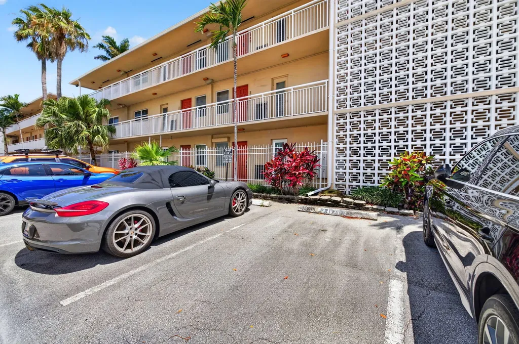 1500 SE 15th Street Fort Lauderdale FL 33316