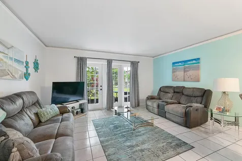 219 NE 14th Avenue Hallandale Beach FL 33009