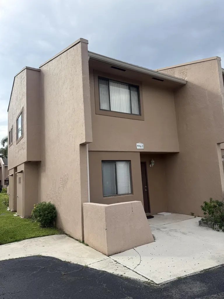 139 Sparrow Drive Royal Palm Beach FL 33411