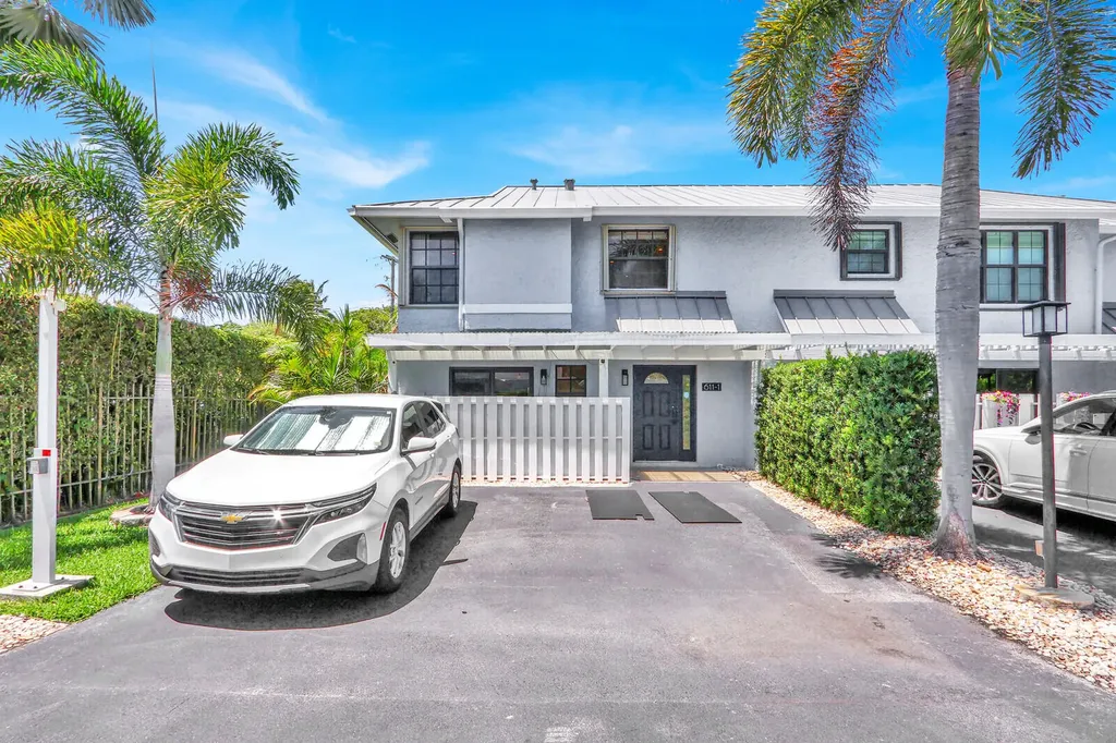 611 NE 12th Terrace Boynton Beach FL 33435