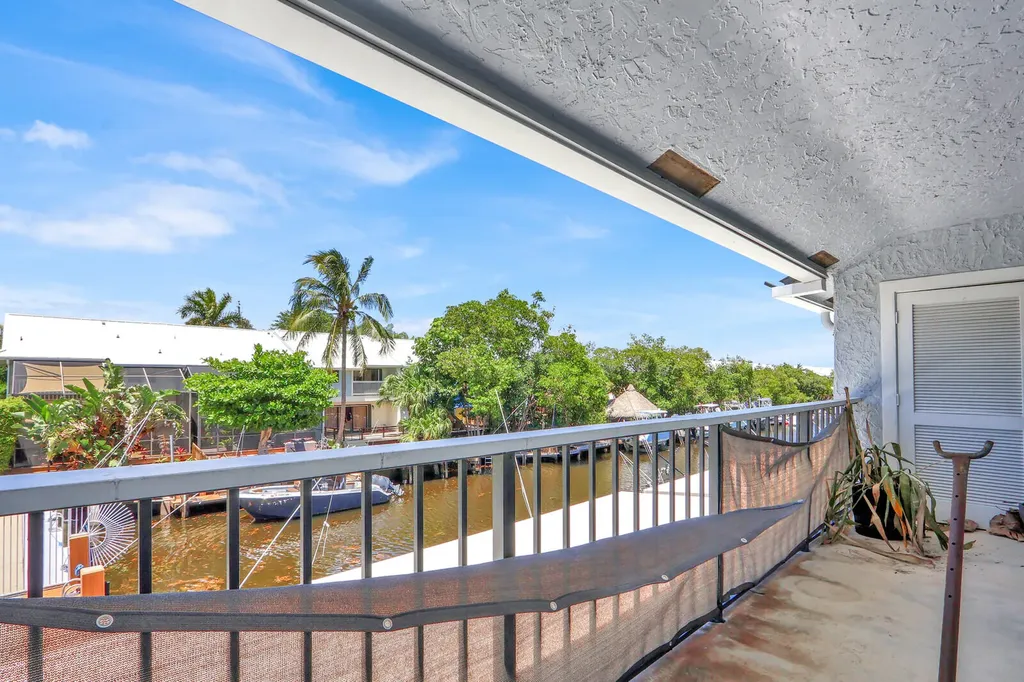 611 NE 12th Terrace Boynton Beach FL 33435