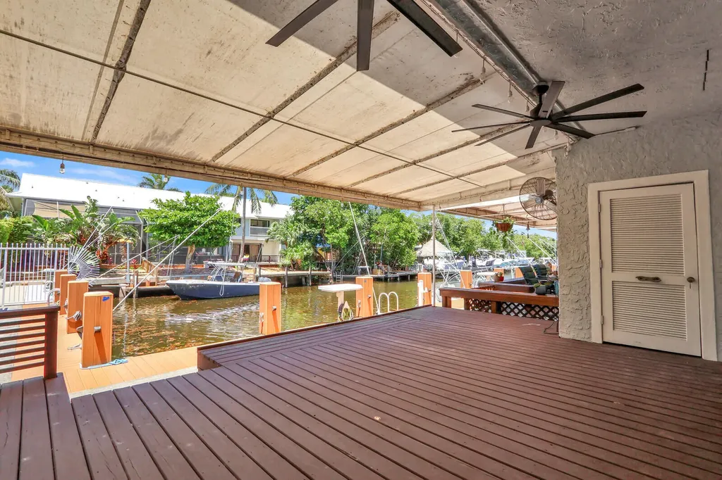 611 NE 12th Terrace Boynton Beach FL 33435