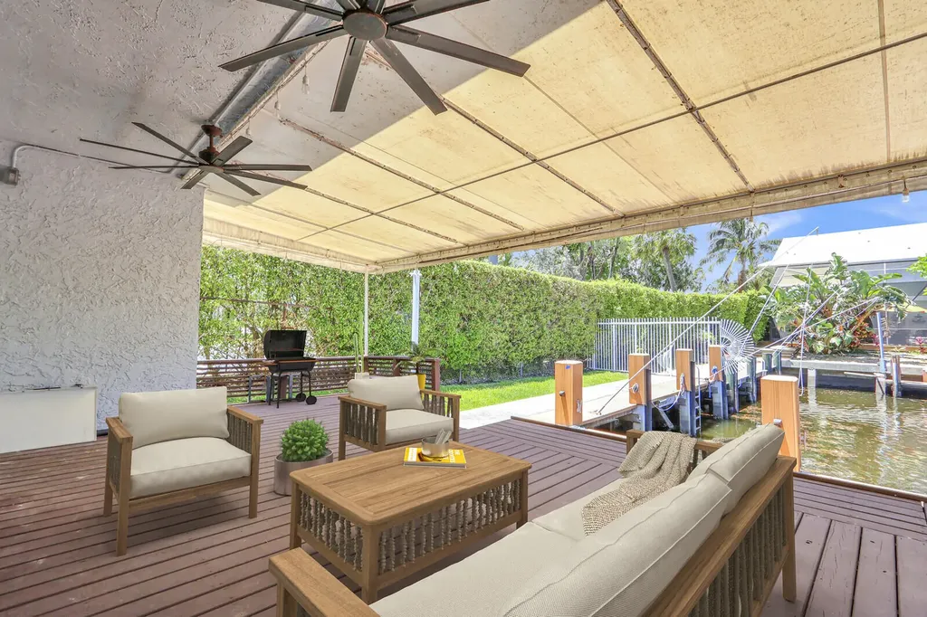 611 NE 12th Terrace Boynton Beach FL 33435