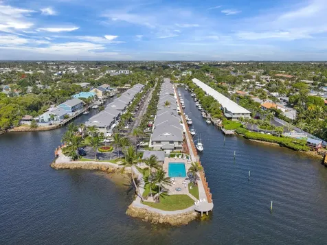 611 NE 12th Terrace Boynton Beach FL 33435