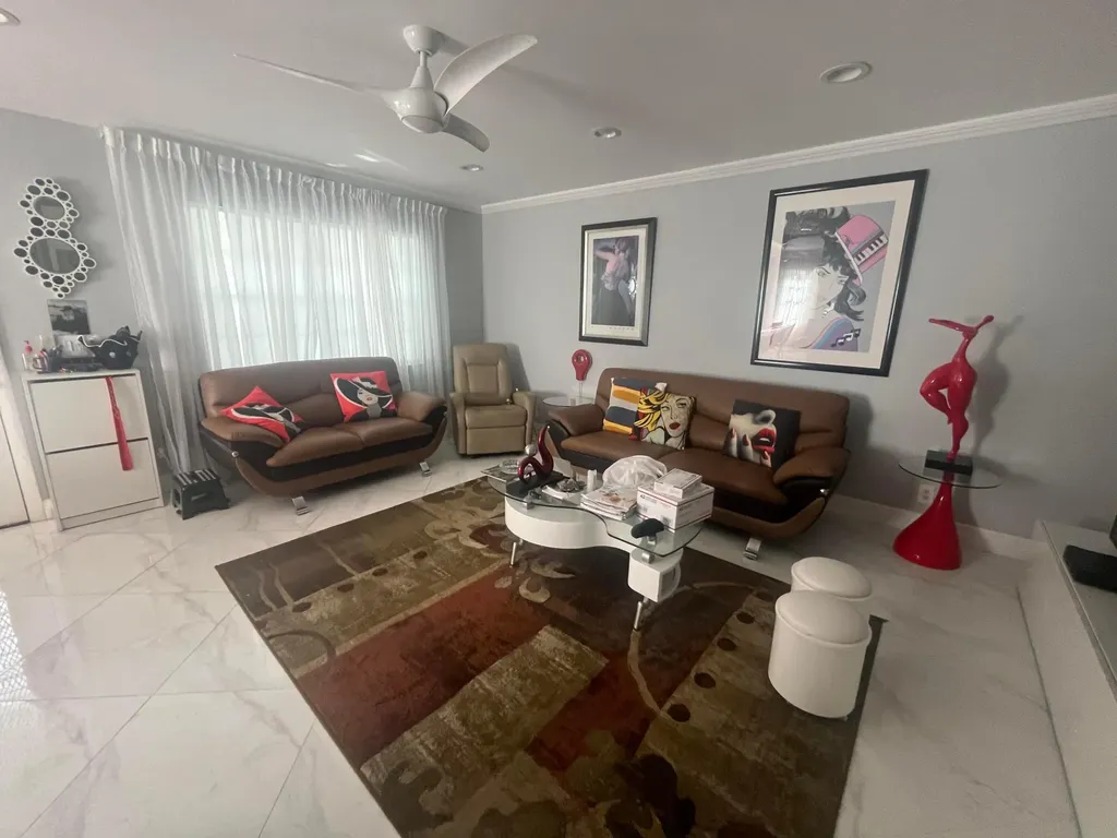 526 Normandy Lane Delray Beach FL 33484