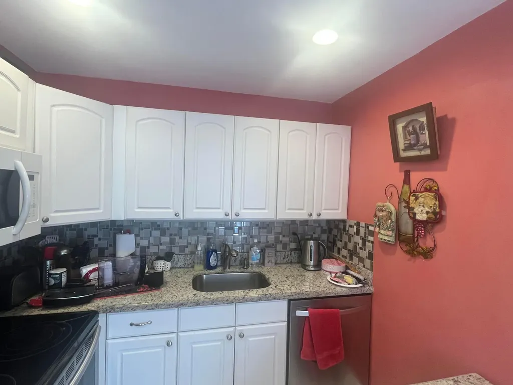 526 Normandy Lane Delray Beach FL 33484