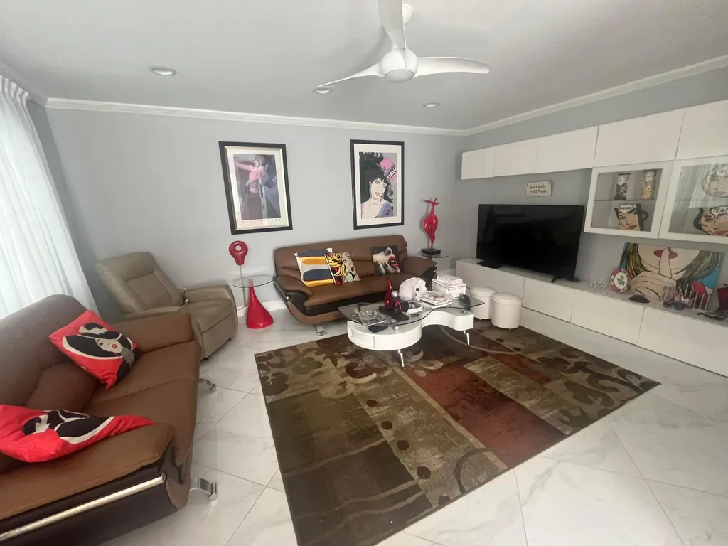 526 Normandy Lane Delray Beach FL 33484