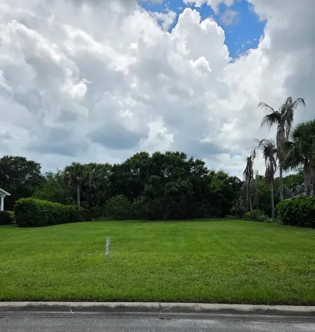6385 Tropical Way Vero Beach FL 32967