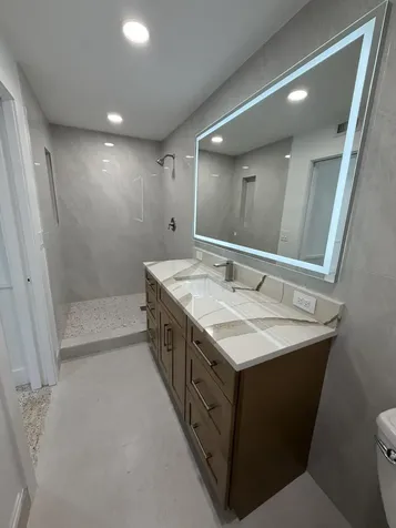 204 S Seacrest Circle Delray Beach FL 33444