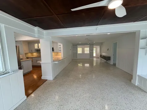 204 S Seacrest Circle Delray Beach FL 33444