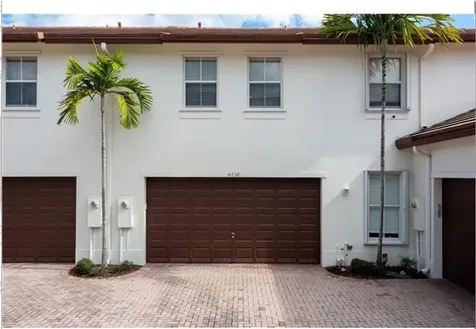 4658 Monarch Way Coconut Creek FL 33073