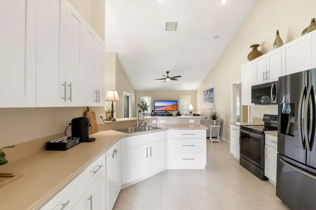 16431 N 77th Trail N Palm Beach Gardens FL 33418