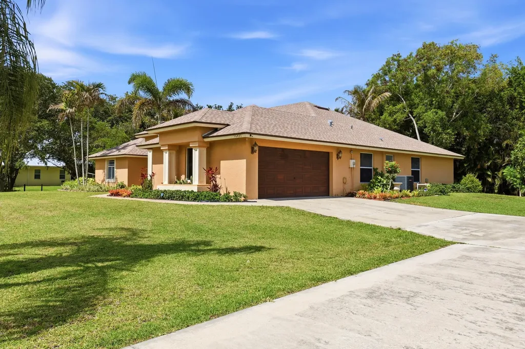 16431 N 77th Trail N Palm Beach Gardens FL 33418