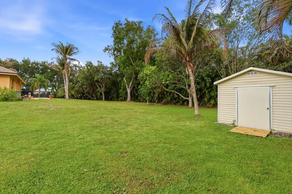16431 N 77th Trail N Palm Beach Gardens FL 33418