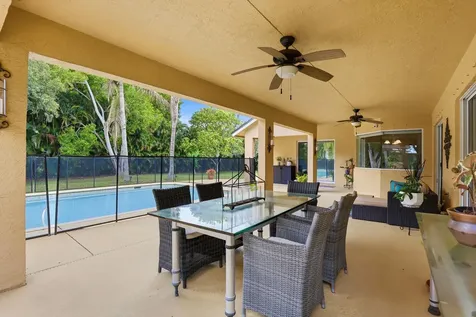 16431 N 77th Trail N Palm Beach Gardens FL 33418
