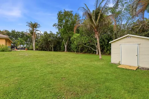 16431 N 77th Trail N Palm Beach Gardens FL 33418