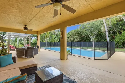 16431 N 77th Trail N Palm Beach Gardens FL 33418