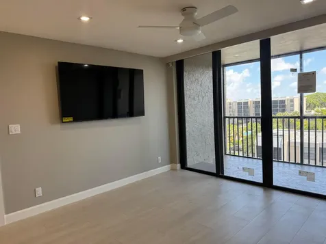 12 Royal Palm Way Boca Raton FL 33432