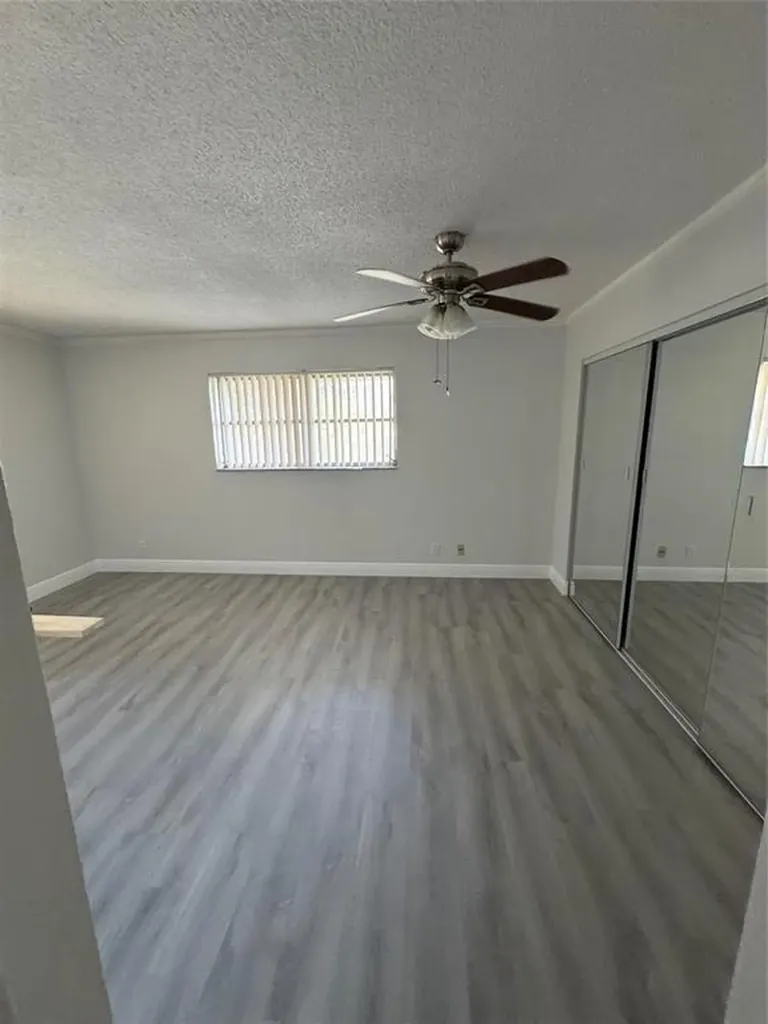 2960 Riverside Drive Coral Springs FL 33065