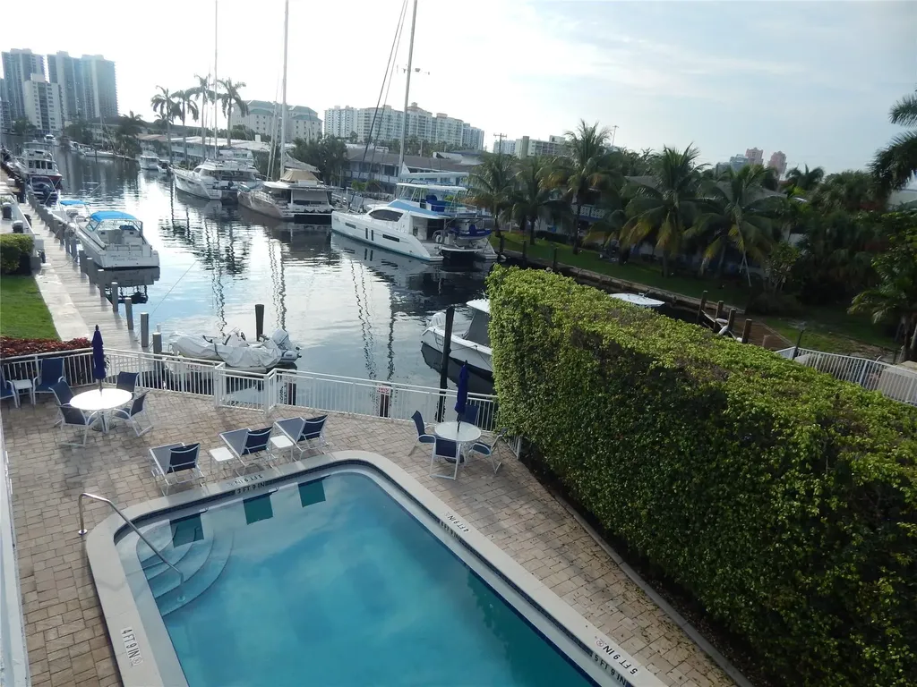 3220 Bayview Drive Fort Lauderdale FL 33306