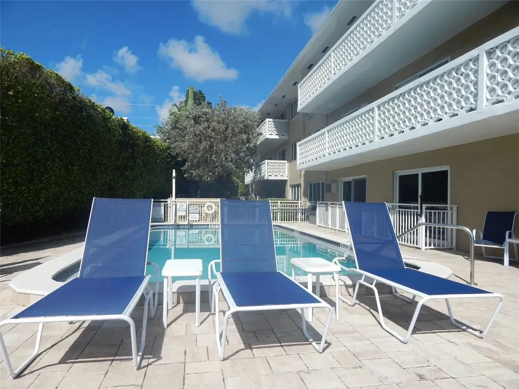 3220 Bayview Drive Fort Lauderdale FL 33306