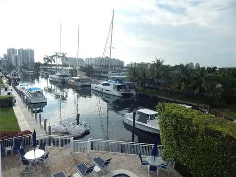3220 Bayview Drive Fort Lauderdale FL 33306