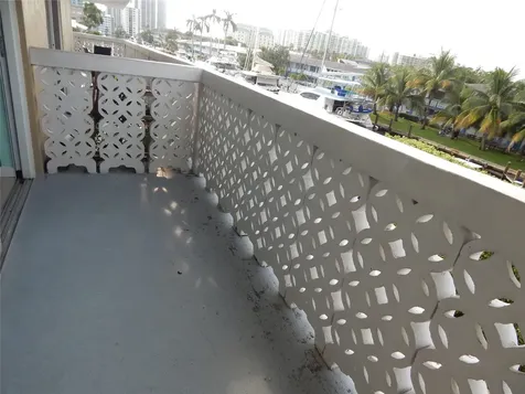 3220 Bayview Drive Fort Lauderdale FL 33306