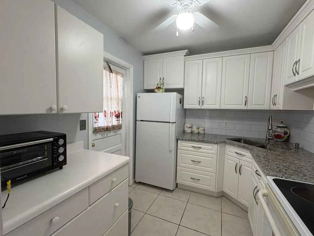 108 NE 20th Avenue NE Boynton Beach FL 33435