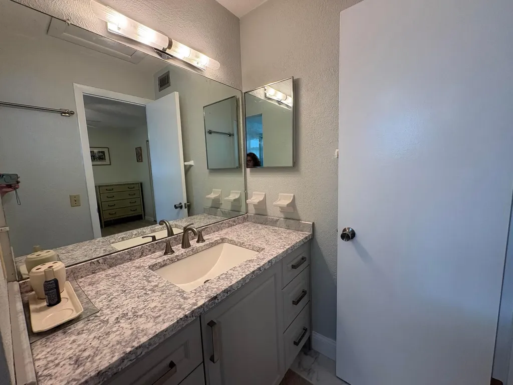 108 NE 20th Avenue NE Boynton Beach FL 33435