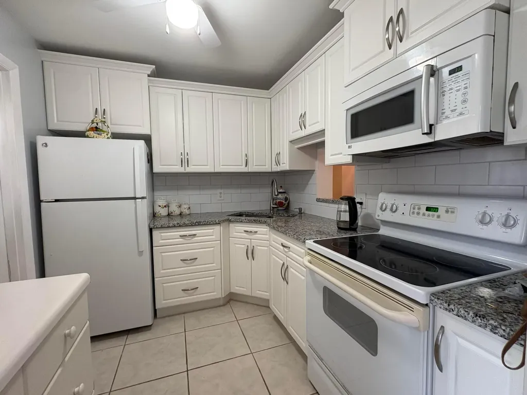 108 NE 20th Avenue NE Boynton Beach FL 33435