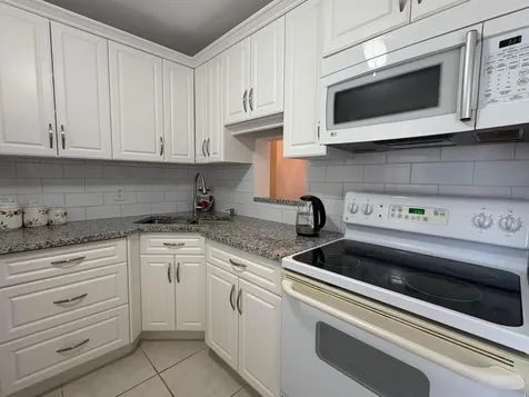 108 NE 20th Avenue NE Boynton Beach FL 33435