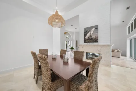 2925 SE Dune Drive Hutchinson Island FL 34996