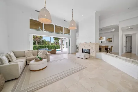 2925 SE Dune Drive Hutchinson Island FL 34996