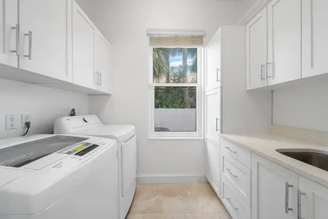 2925 SE Dune Drive Hutchinson Island FL 34996