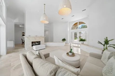 2925 SE Dune Drive Hutchinson Island FL 34996