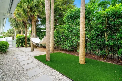 2925 SE Dune Drive Hutchinson Island FL 34996