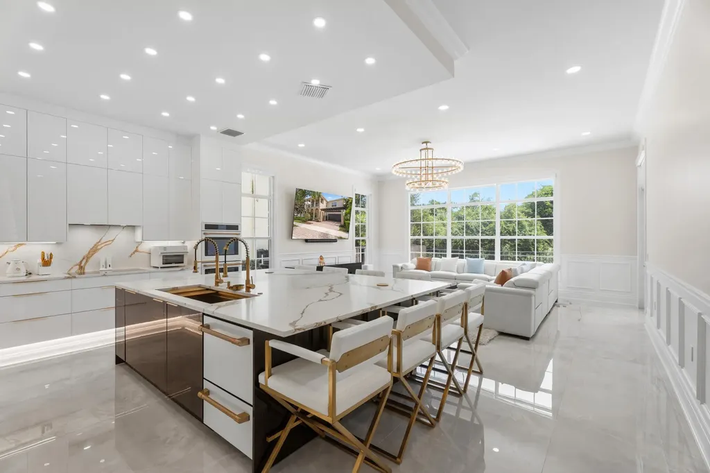 112 Tulip Tree Court Jupiter FL 33458